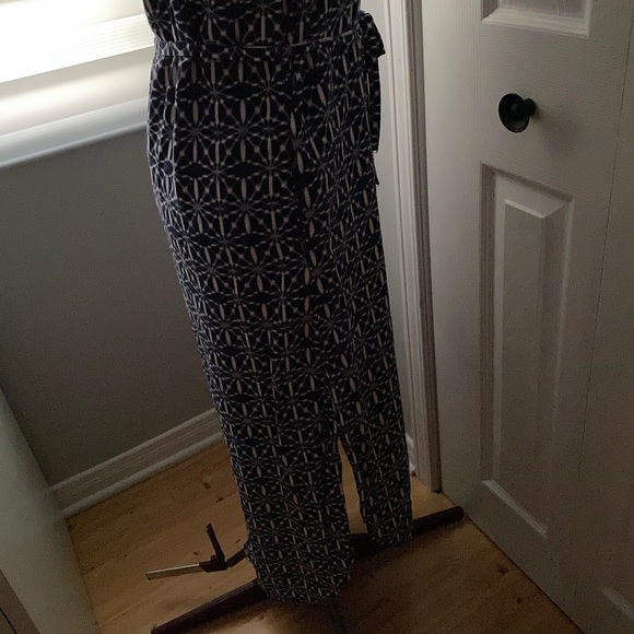 🌺 Joe Fresh Mid-length Dress with Pockets! - Picture 2 of 6